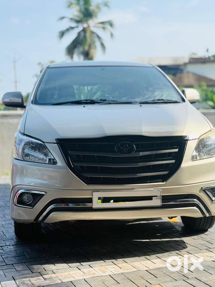 Toyota Innova 2012 Diesel Well Maintained