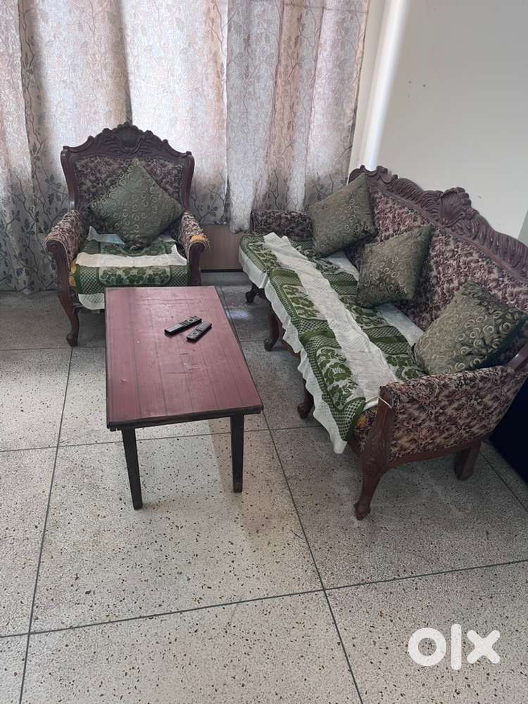 Five seater sofa authentic with solid wood