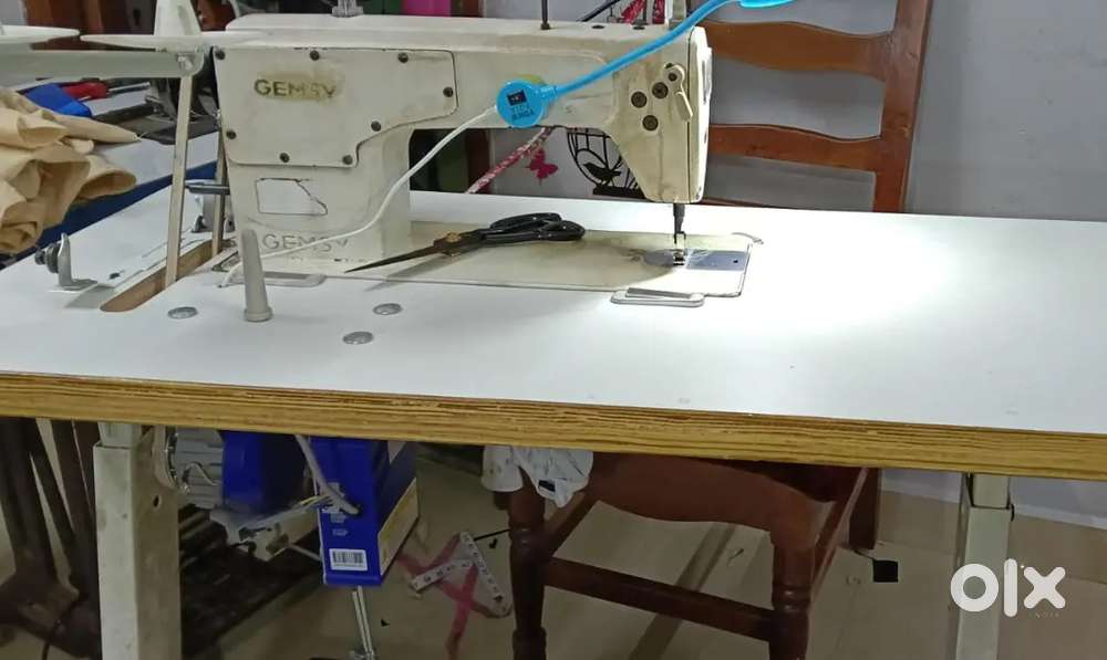 Tailoring machine