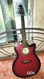 Only 1 month old guiter  best guitre bill and bag available and 2 pic