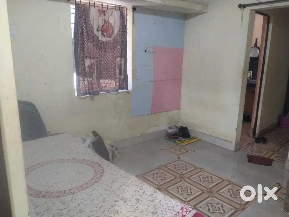 1BHK ka flat hai(Total rent -5000/-)