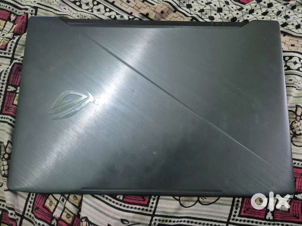 Ausu rog strix GL703 GAMING LAPTOP