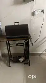 Sewing machine Merritt company with Motor