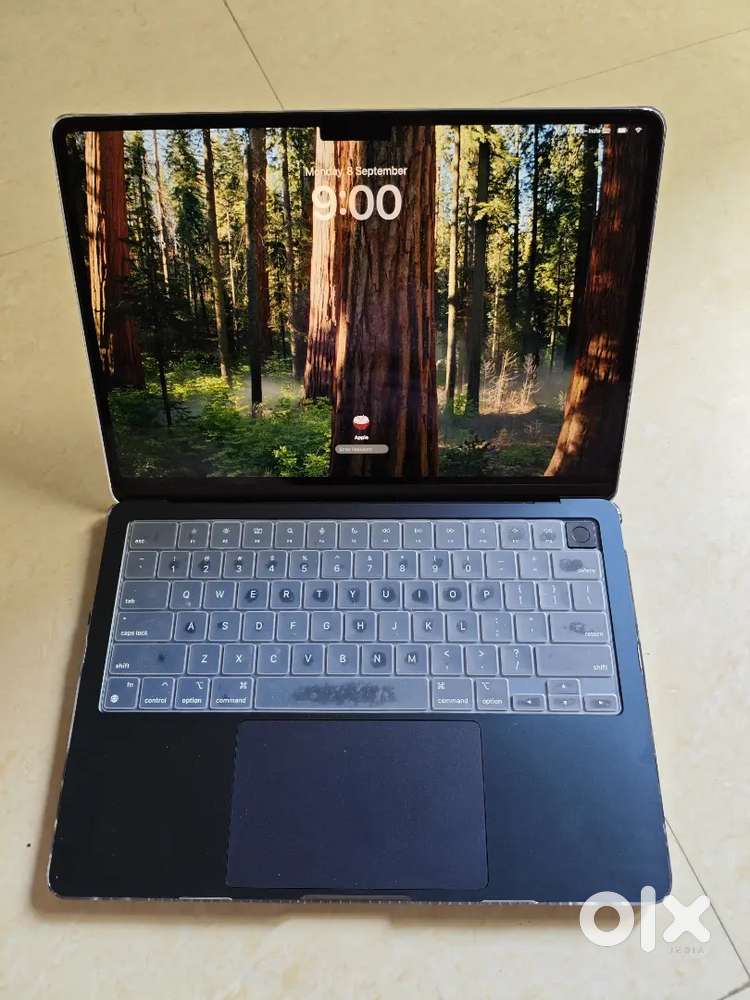 Macbook Air M3 A++ condition