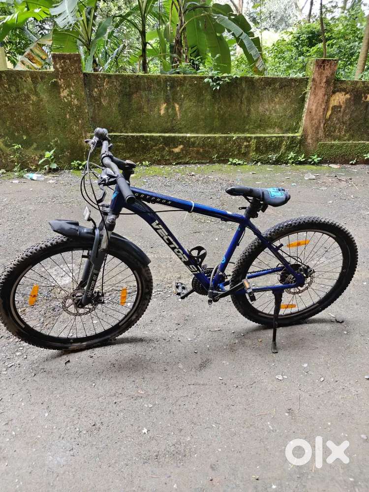 Victor 91 aluminium body only one year old bicycle