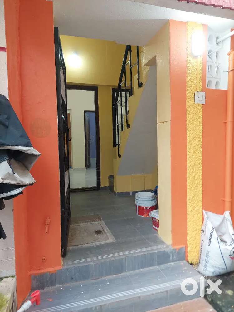 Ayyapakam 427 sqft weast facing 15 years old g+1