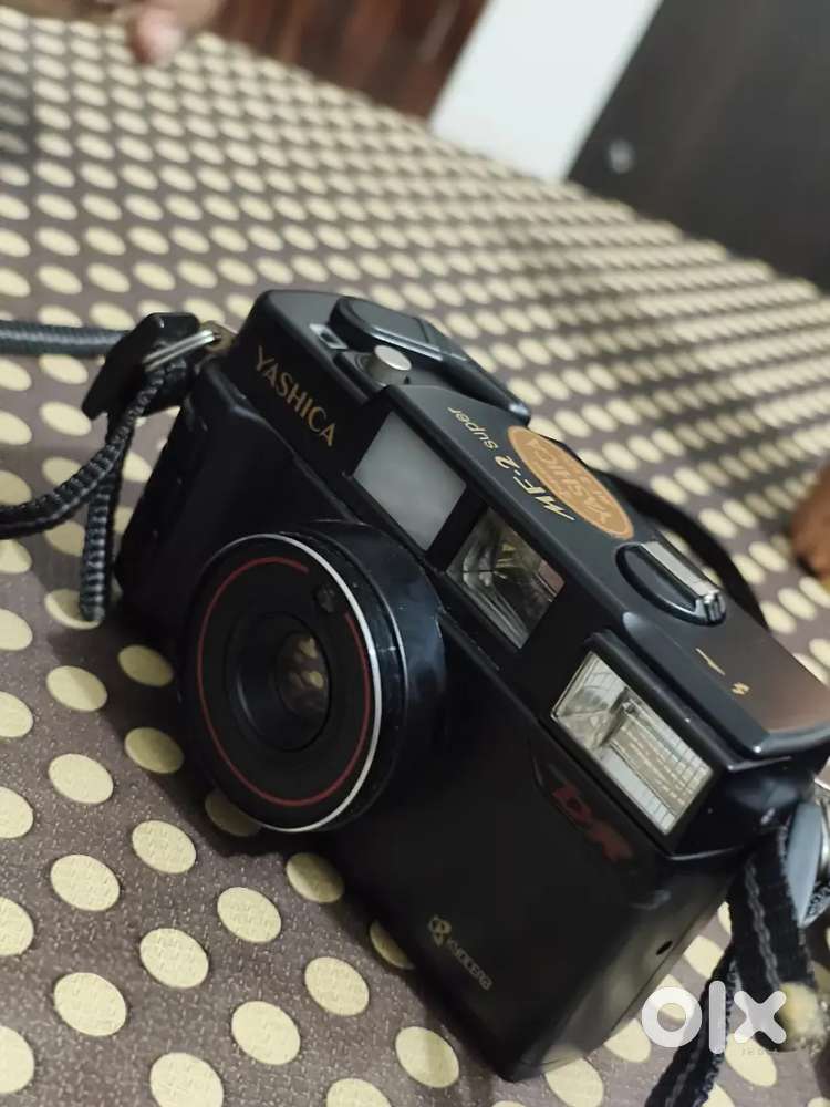 ANTIQUE AESTHETIC YASHICA MF2 COLLECTIBLE CAMERA IN PERFECT CONDITION