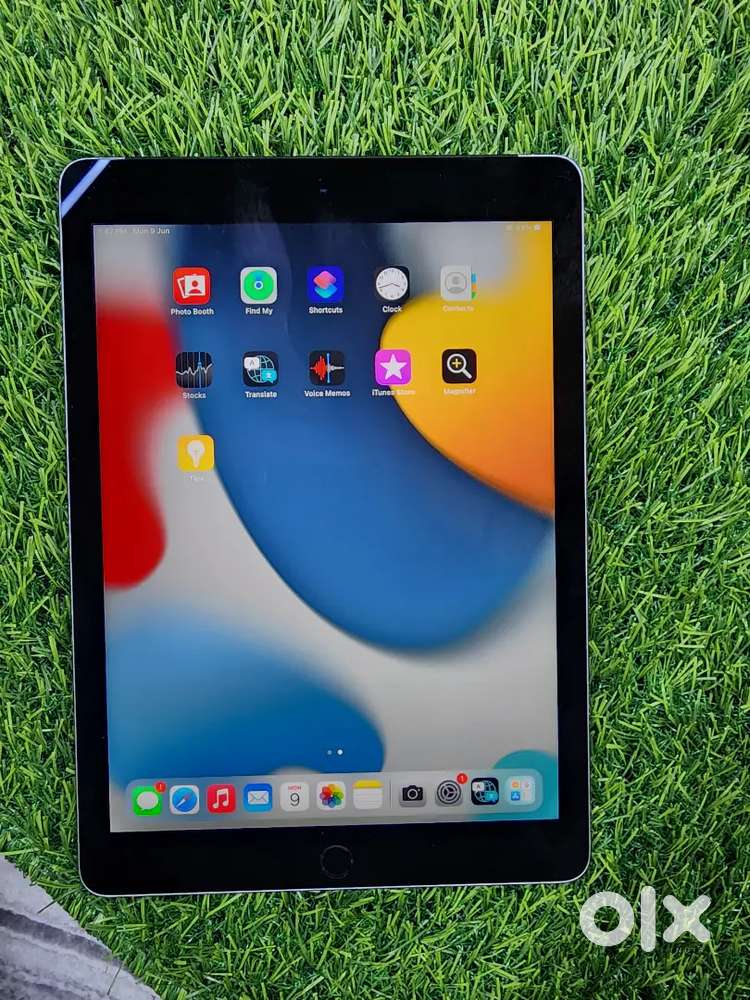 Apple I pad air 2 grey gps+cellular 64gb excellent condition fix rate