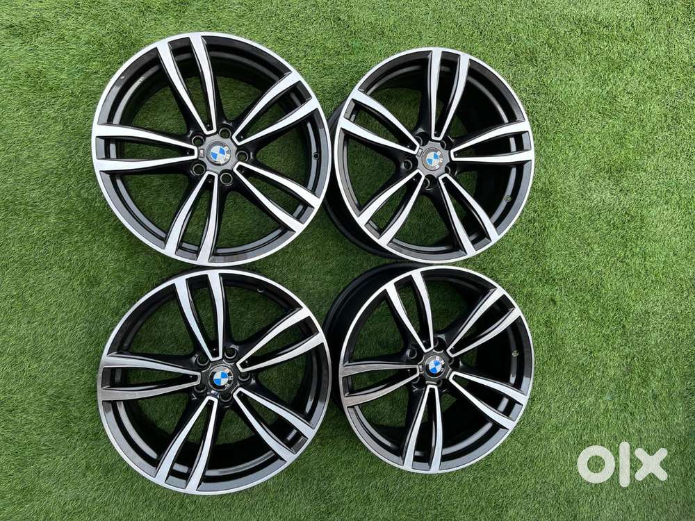 BMW M SPORT ORIGINAL ALLOY WHEELS 19 INCH (GOOD CONDITION)