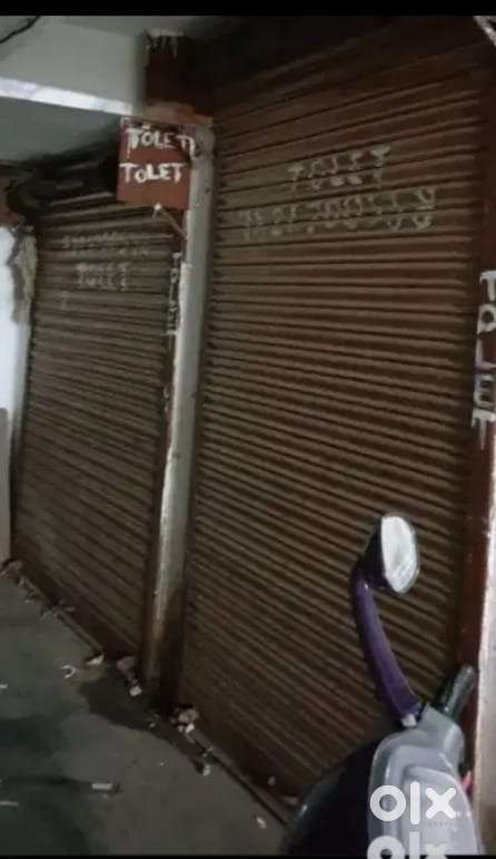 Shop in ibrahimpura urgent