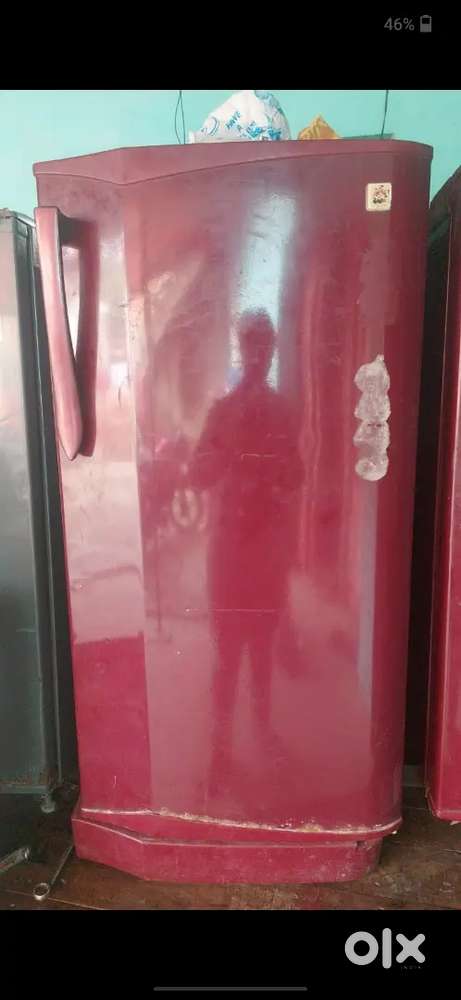 Godrej warpool godrej firidig hai 3 ek ka rs 4500