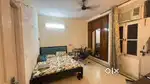 1 room available in 3BHK from 1 st june,gurgaon south city 1 cm
