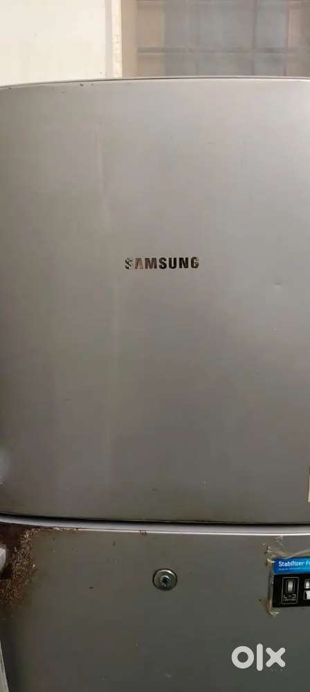 Samsung 240L Double Door Fridge - 2012 Model