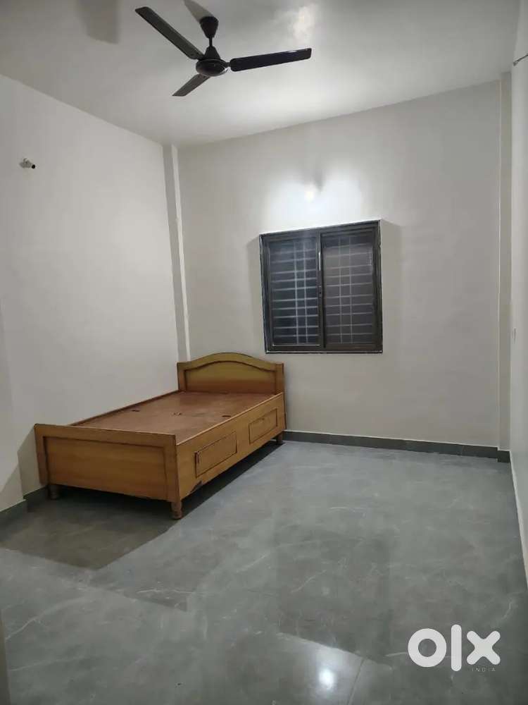 Rooms on sharing basis for Girls Only