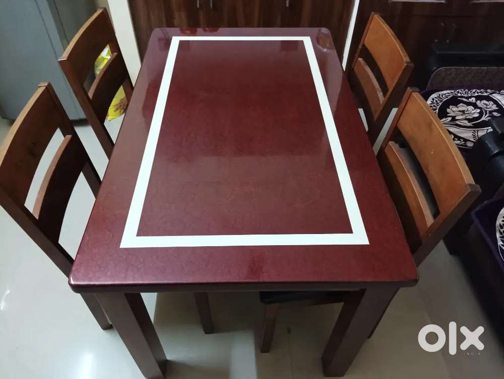 Dinning Table