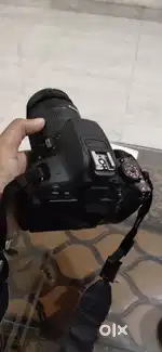 Canon 700D