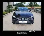 TOYOTA CAMRY HYBRID - LOW MILEAGE