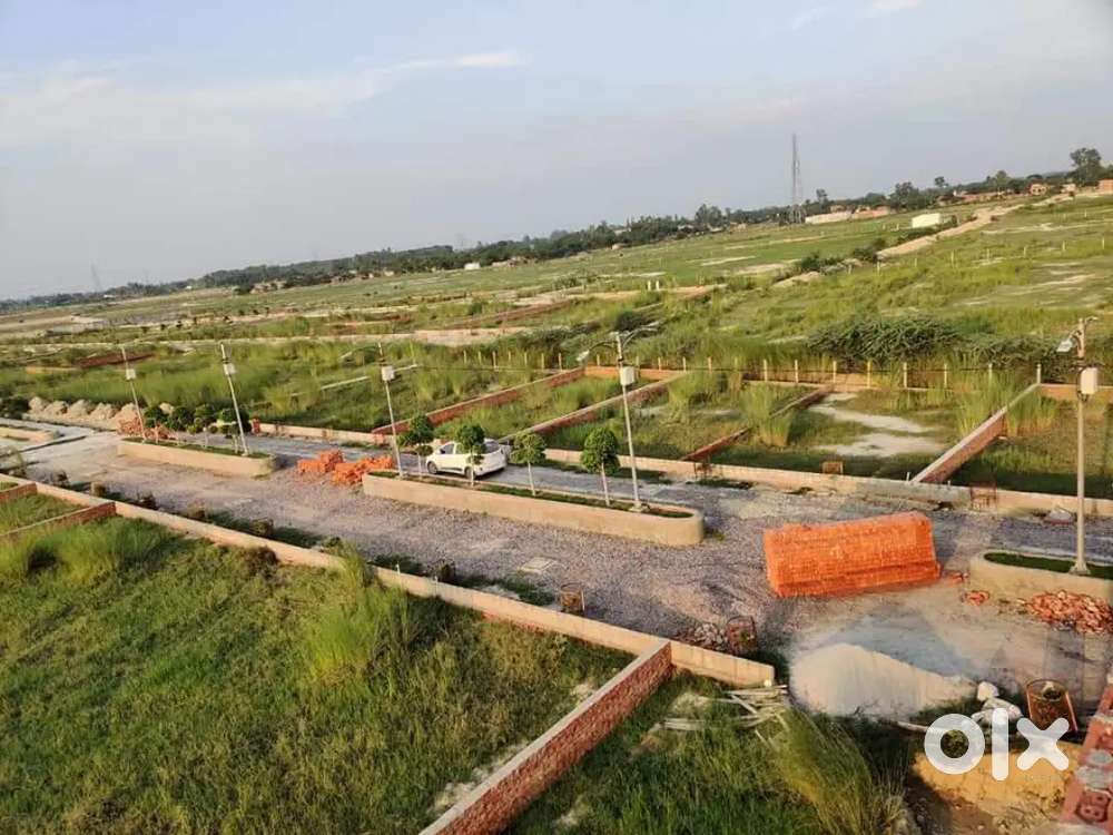 Ekana stadium ke nikat outer ring road se lagi tounship me plot le