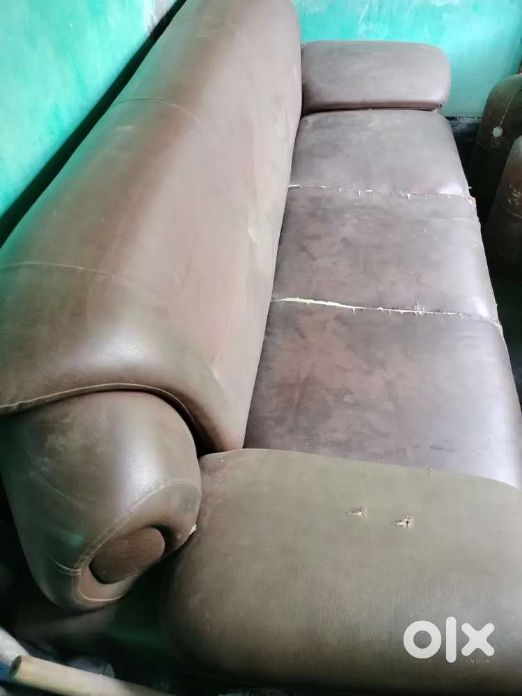 Selling three seater sofa