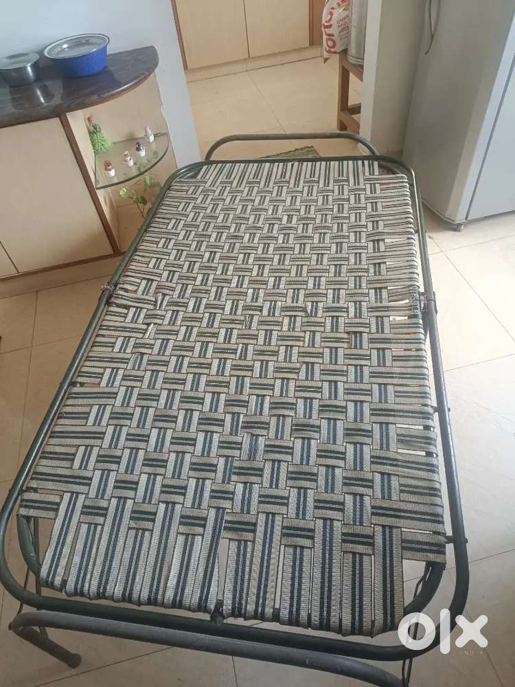 2 iron folding style bed for sale