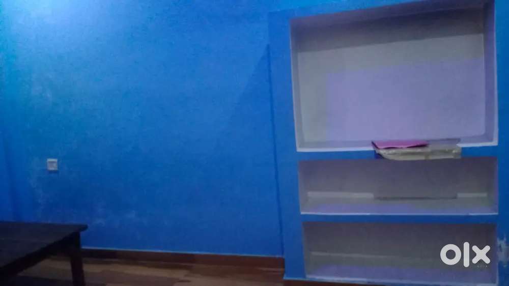 Room for rent girls and family