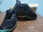 Yonex v 100-i badminton shoes (uk 8)