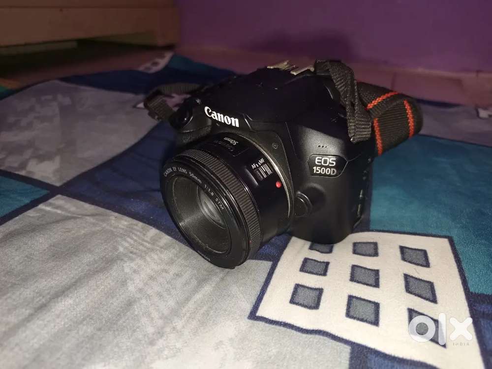 CANON 1500D