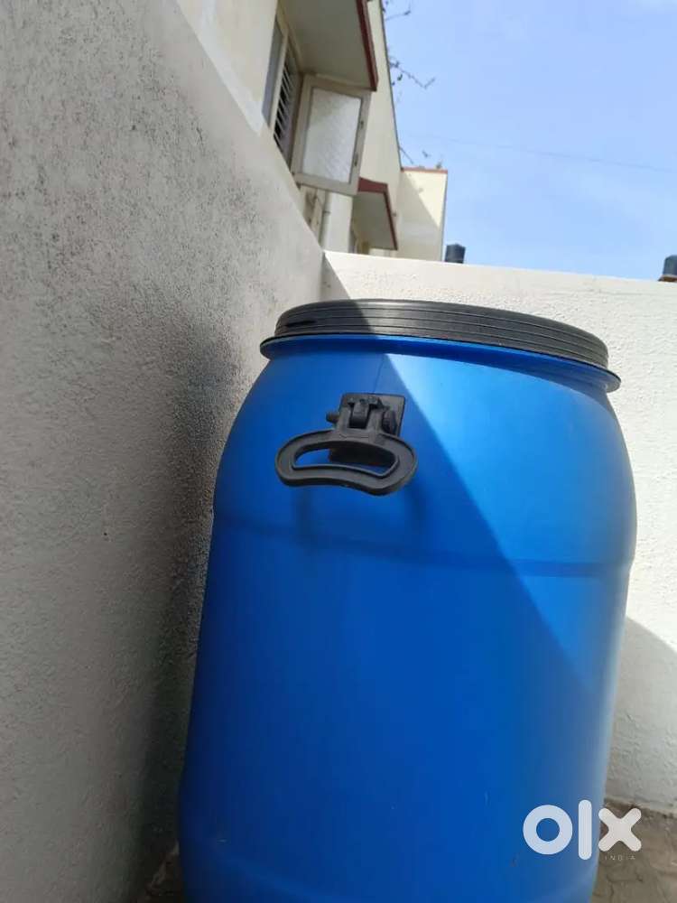 200L water drum and 20L water jars
