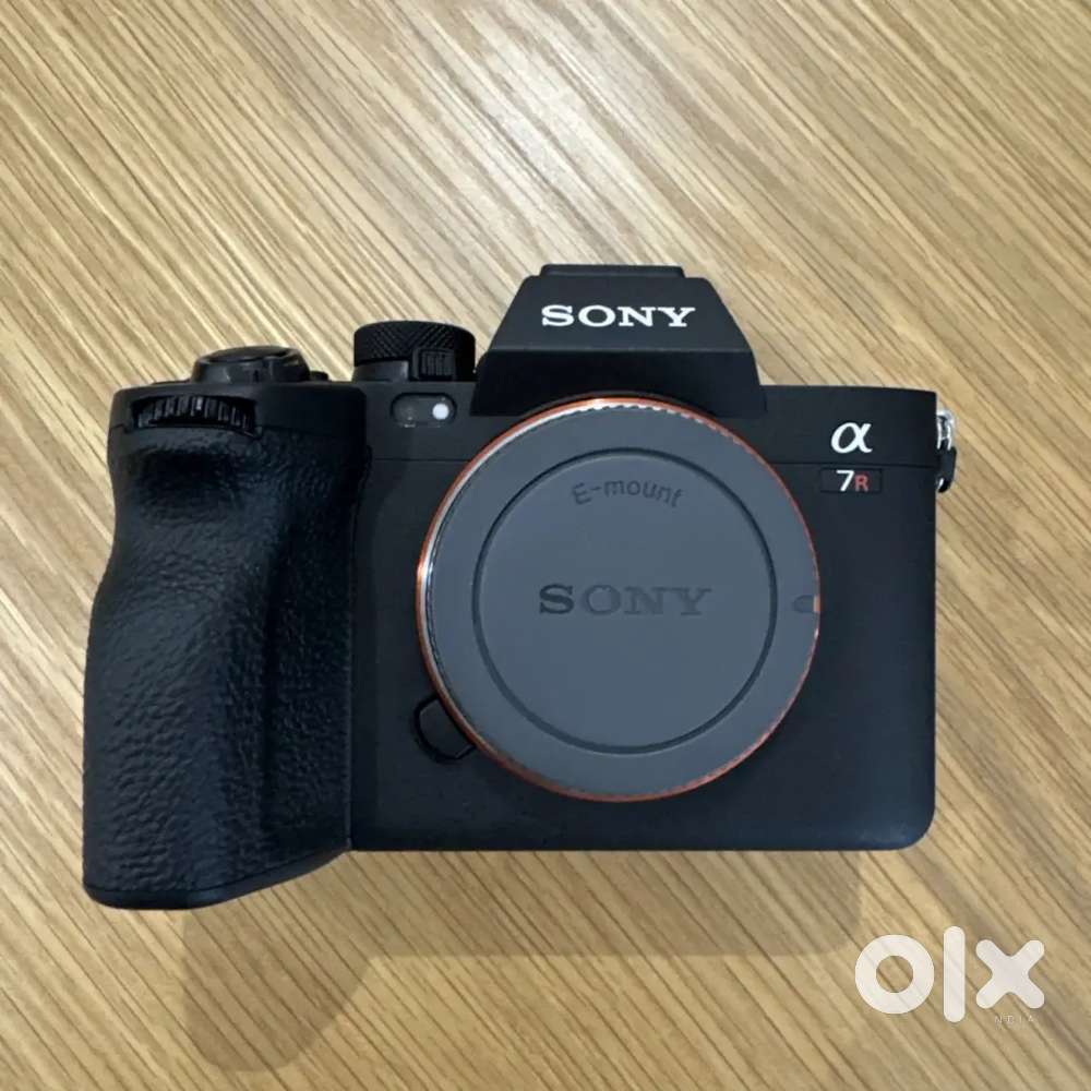 Sony A7R V Mirrorless Digital Camera ILCE7RM5 W Sony FE 50mm f1.8 Lens