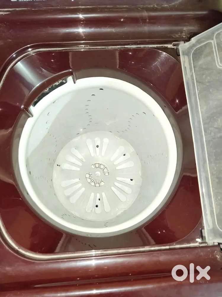 Semi automatic washing machine