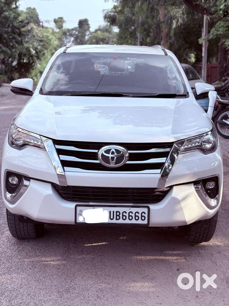 Toyota Fortuner 3.0 4X2 MT, 2018, Diesel