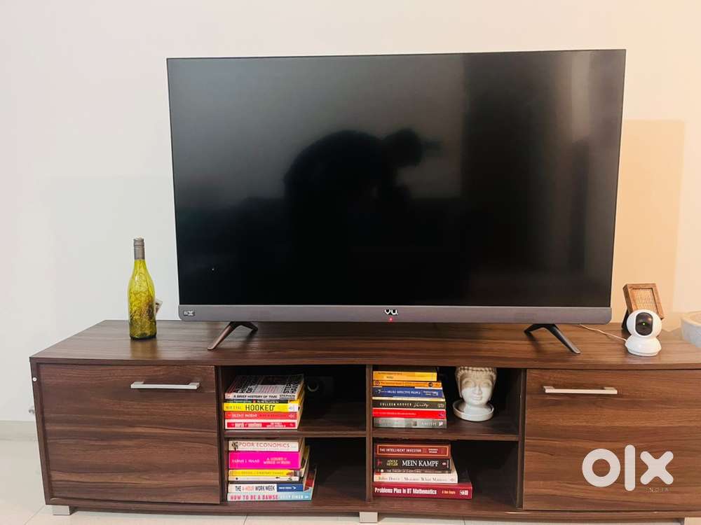 VU 55 inch TV with 100 watt inbuilt Soundbar