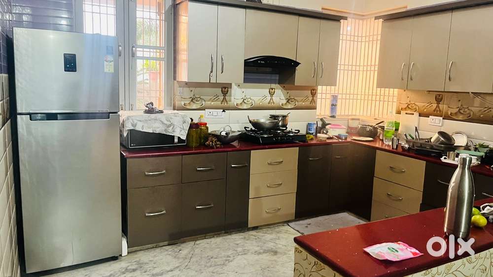 Fully furnished 10 marla