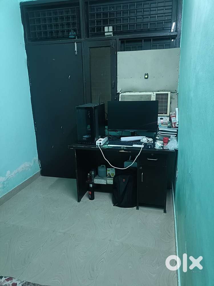 Looking for 1 flatmate