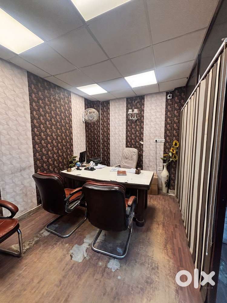 450sq.ft fully furnished office space available for rent in Gomti naga