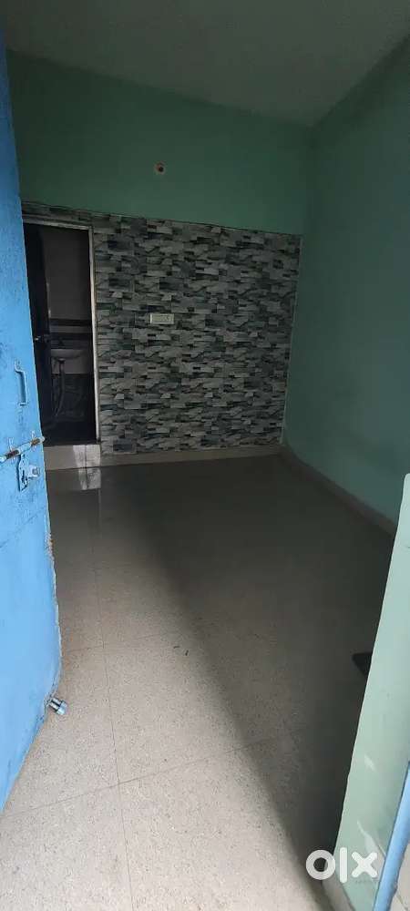 1 independent Room with washroom in kantatoli, bachelor n couple allow