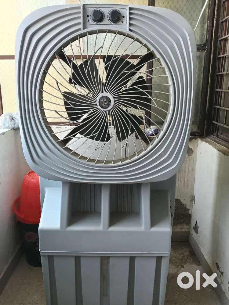 Cooler is very big and  air is also fantastic. All condessions  are ok