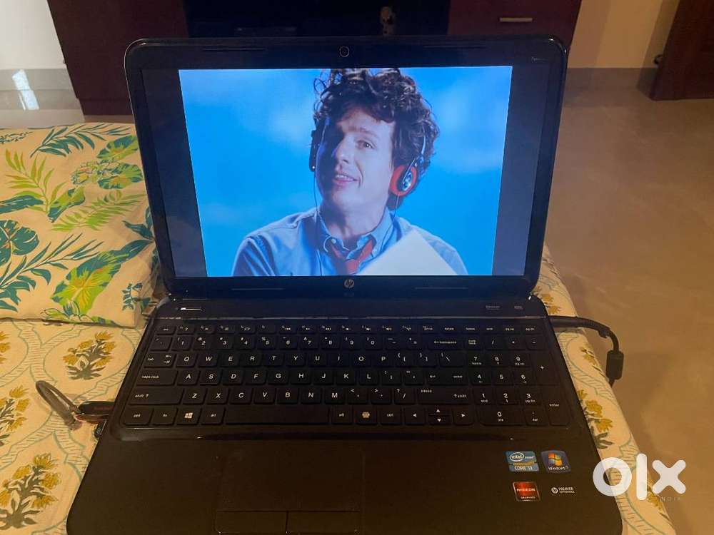 HP NOTEBOOK i3