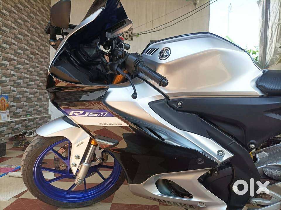 2023 Yamaha R15 V4 – Showroom Condition, Best Price