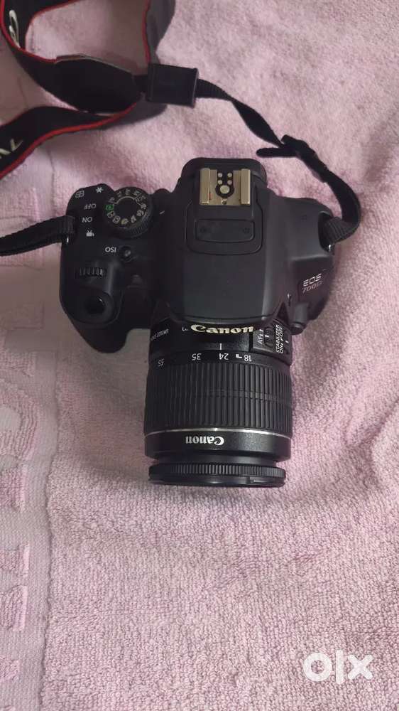 Canon EOS 700D DSLR Camera Body with Dual Lens: EF S18 - 55 mm IS II