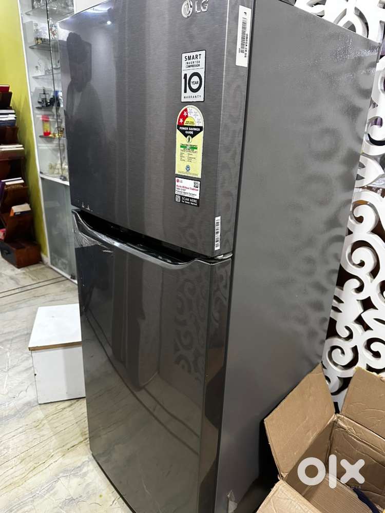 L G Double door 2 yr old fridge with 8 yr warranty