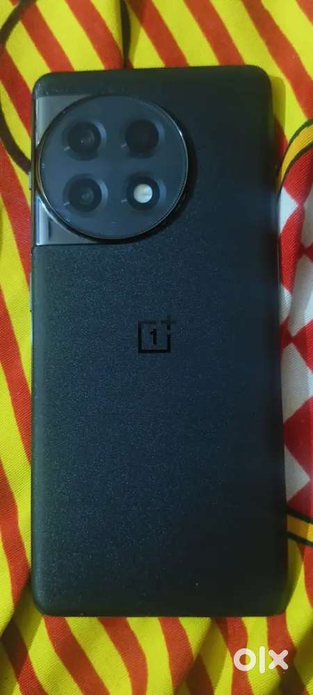 One plus 11 R 8 128