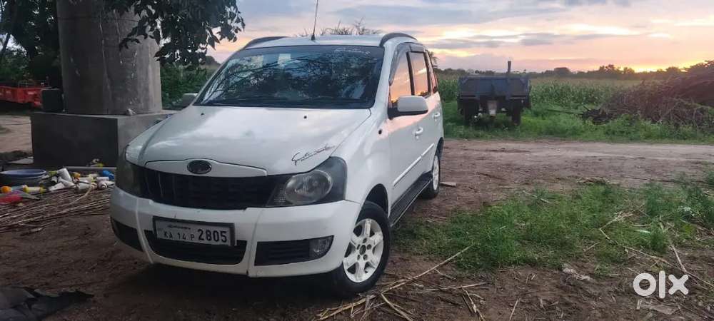 Mahindra Quanto 2015