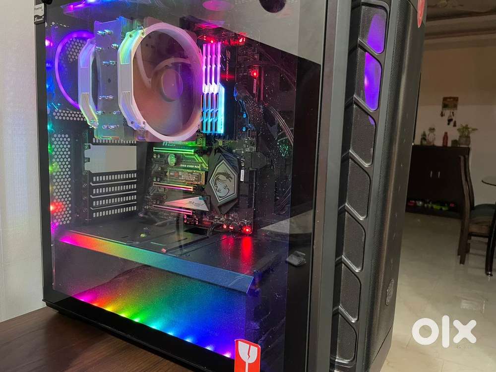 Pc computer Cabinet Cooler master MB511 without fans only cabinet