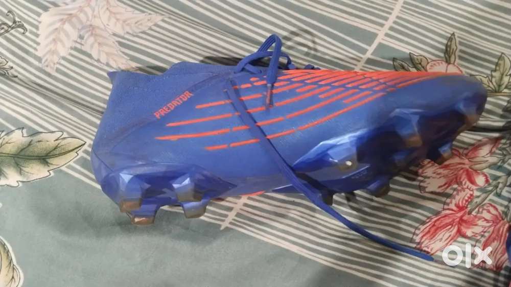 Rare Size UK 11 Adidas Football Studs - Blue Color