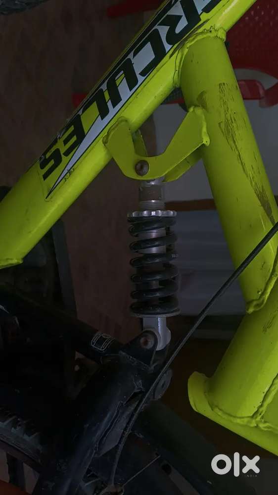 Best quality cycle 4 years used with power break with both shokups