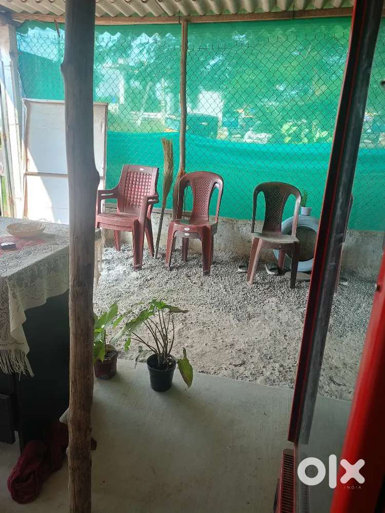 Hotel lo pani cheyyadaniki ammai kavalenu