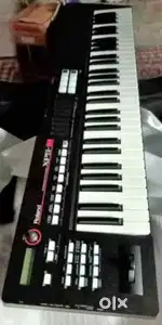 New Roland XPS 10 with Hard case bag, vst tone, price fixed,no burgain