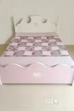 Queen Size Bed / 2 Side tables / Study table