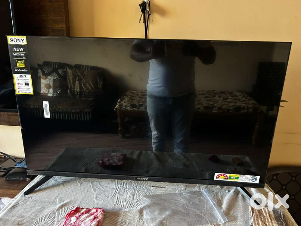 New Sony tv for sale 25000 43inch with all function